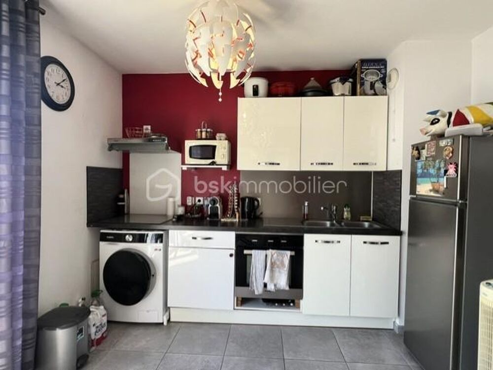 Bel appartement T2, 38m2, une chambre avec 2 balcons + un parking