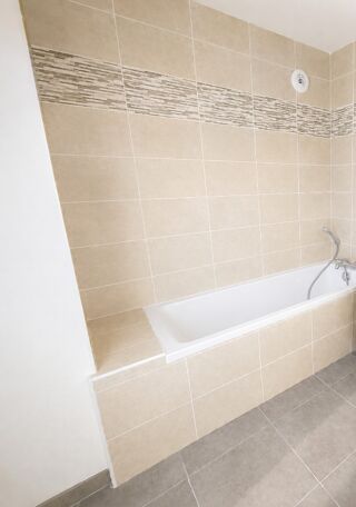  Appartement à louer 3 pièces 68 m²