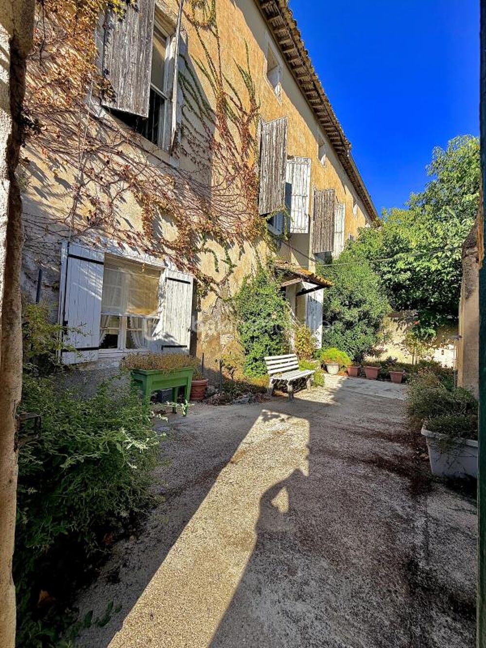 Vente Maison MAS MITOYEN DANS UN CADE BUCOLIQUE AVEC DEPENDANCES Monteux