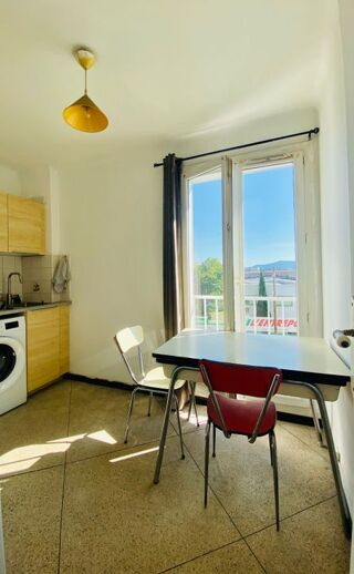  Appartement à louer 1 pièce 30 m²