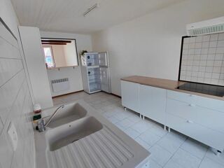  Maison à louer 3 pièces 75 m² Surgeres