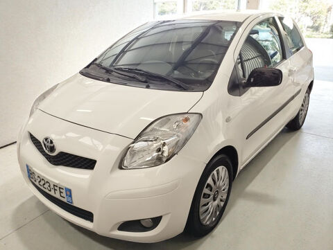 Toyota Yaris 1.4 D-4D 90 IN 3P 2011 occasion Saint-Jeannet 06640