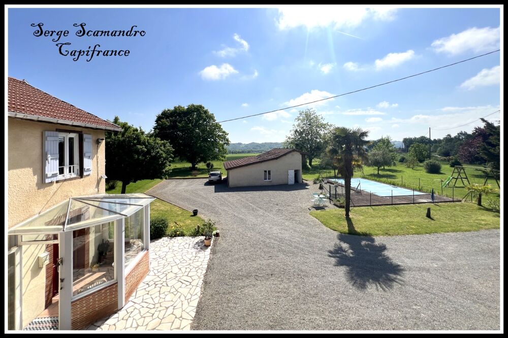 Vente Maison LAAS (32) Maison à vendre 8 pièces - 5 chambres - piscine terrain 6000 m² avec VUE SUR LES PYRENEES Laas