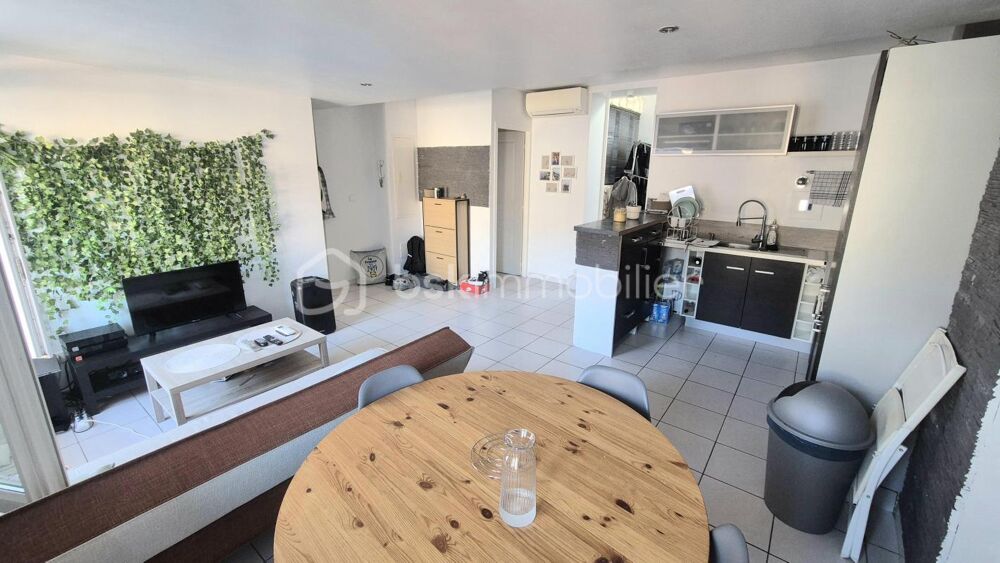 CUERS CENTRE VILLAGE - T2 de 47 m² - Aucuns travaux