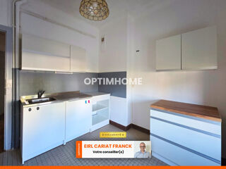  Immeuble  vendre 15 + pices 413 m