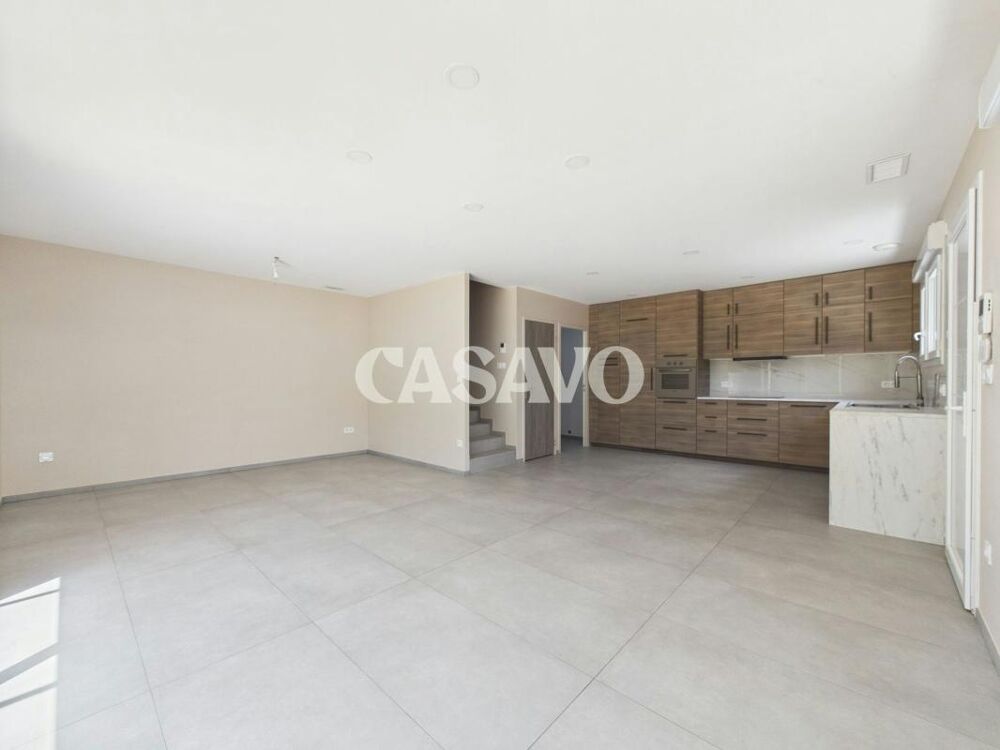 Vente Maison 4 pièces de 87m² - 69800 Saint-Priest