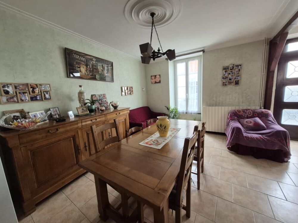 Vente Maison Maison viager à vendre occupé 6 pièces SAINT PIERRE LA NOUE (17) Saint pierre la noue