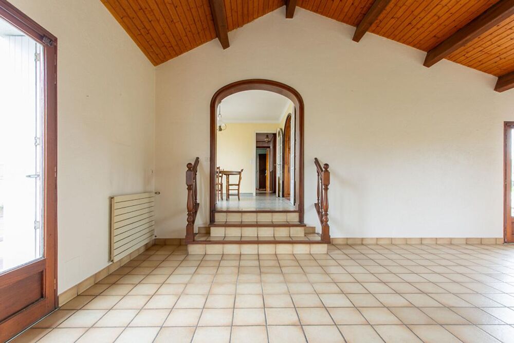 Vente Maison Maison Gétigné 5 P . 3 Chs . 96 M² . Garage . Cave . T 415 M² Getigne