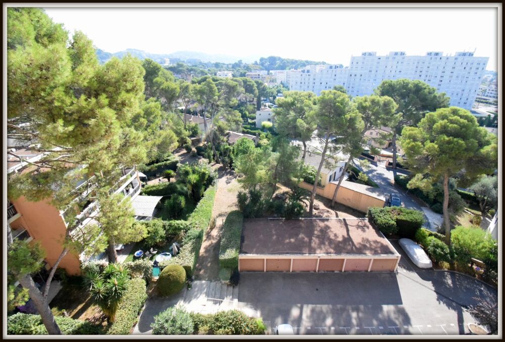 Vente Appartement Trois pièces d'angle traversant au dernier étage, cave, garage.  vidéo du bien disponible Le cannet