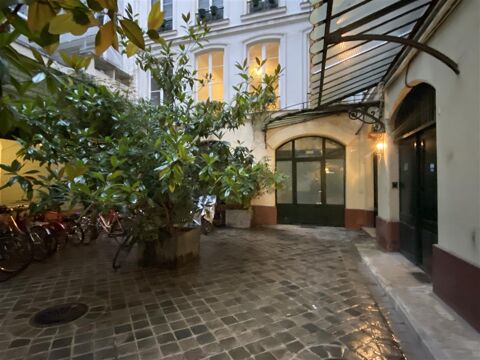 A louer, surface de bureaux climatisée en RDC sur cour 7000 75010 Paris