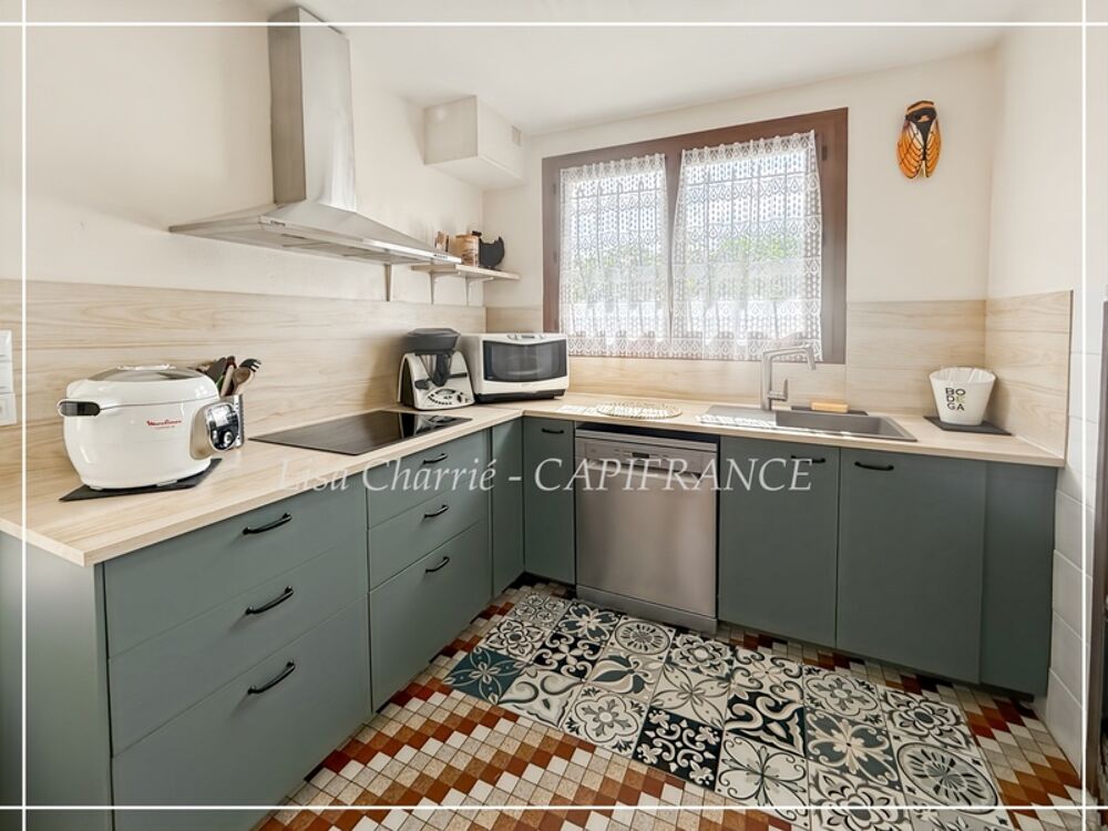 Maison à vendre 6 pièces de 170 m2 habitables proche de VILLENEUVE-DE-MARSAN (40) sur 1714 m2 de terrain