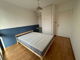  Appartement à louer 4 pièces 70 m²