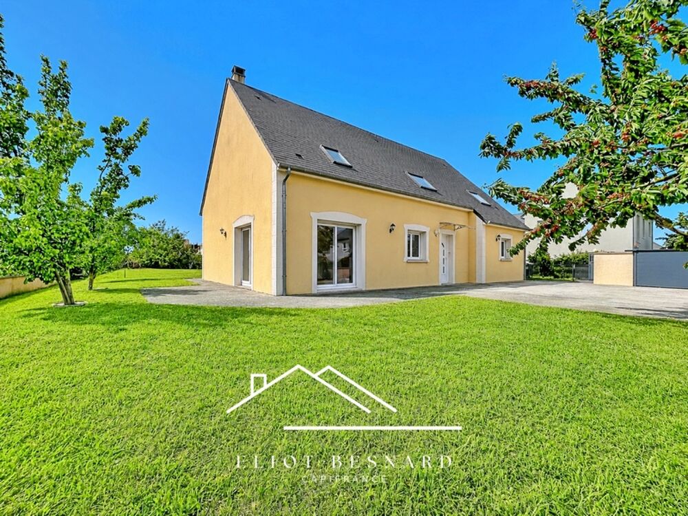 SITUÉE PROCHE DE MONDEVILLE, belle maison familiale 200 m2, 6 chambres avec vie de plain-pied, au calme écoles et commerces à pr