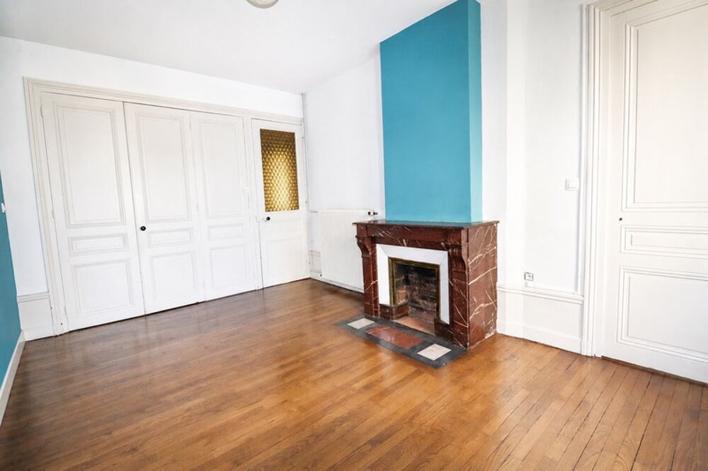 Appartement T3 de caractère avec garage au coeur du Chambon-Feugerolles