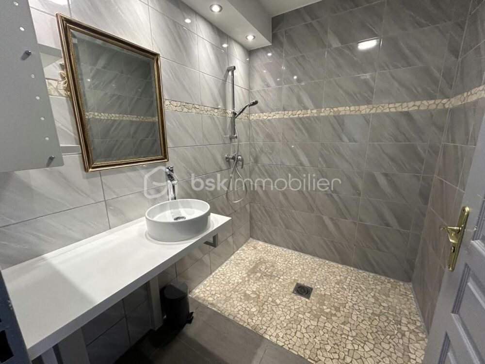 Vente Appartement EXCEPTIONNEL - APPARTEMENT AVEC JARDIN Bormes les mimosas