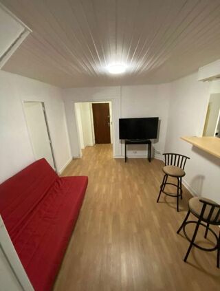  Appartement à louer 2 pièces 45 m²