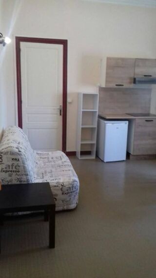  Appartement à louer 1 pièce 25 m²