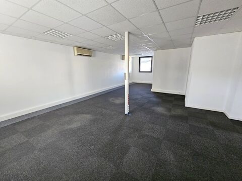 LOCAL COMMERCIAL - LA PARDIEU 2925 63000 Clermont ferrand