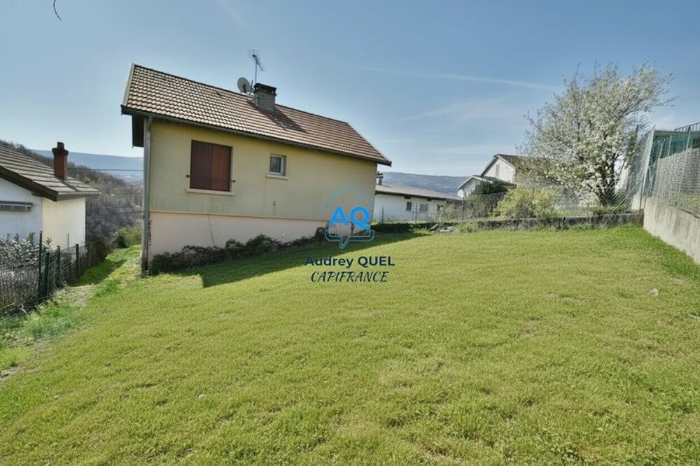 Maison familiale - 6 pièces - 164 m² de surface totale (100,50m² habitables) avec vue dégagée et fort potentiel  VALSERHONE (01