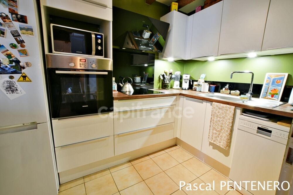 Appartement T3 dans maison de village, au coeur de Villars Les Dombes