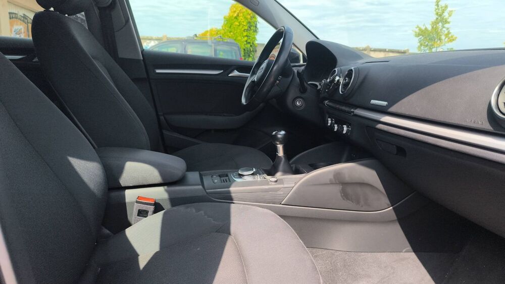 A3 1.5 TFSI 150 Business Line 2018 occasion 33000 Bordeaux