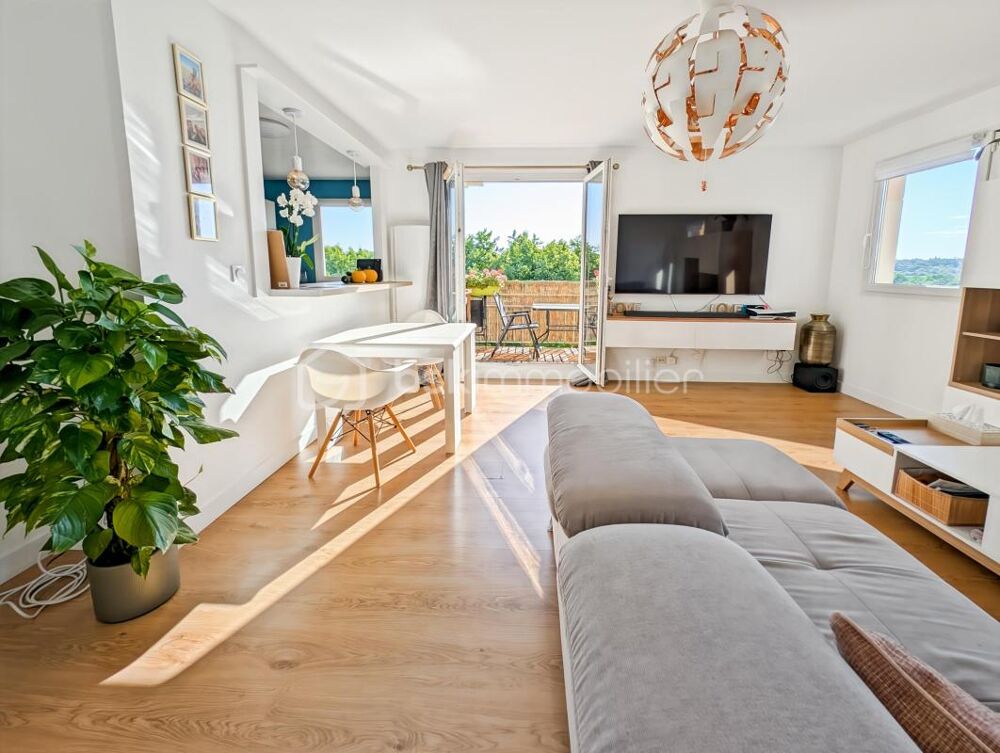 Vente Appartement SUPERBE APPARTEMENT T3 DERNIER ETAGE AVEC ASCENSEUR BALCON ET DEUX PARKINGS / DPE C Chelles