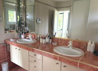  Maison à vendre 9 pièces 261 m²
