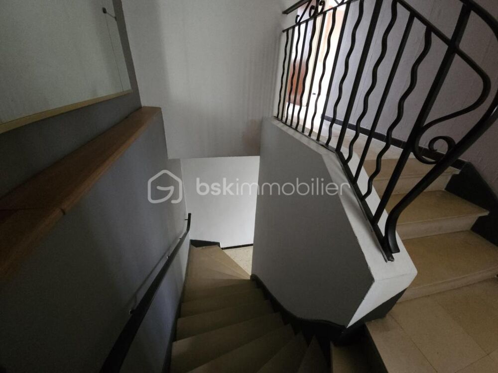 Maison 6 pièces avec extérieur et grand garage