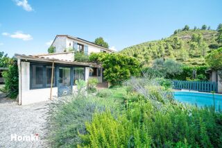 Vente Maison Maison/Villa T6 de 120 m² à Boulbon 13150 Boulbon