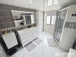  Maison  vendre 5 pices 145 m