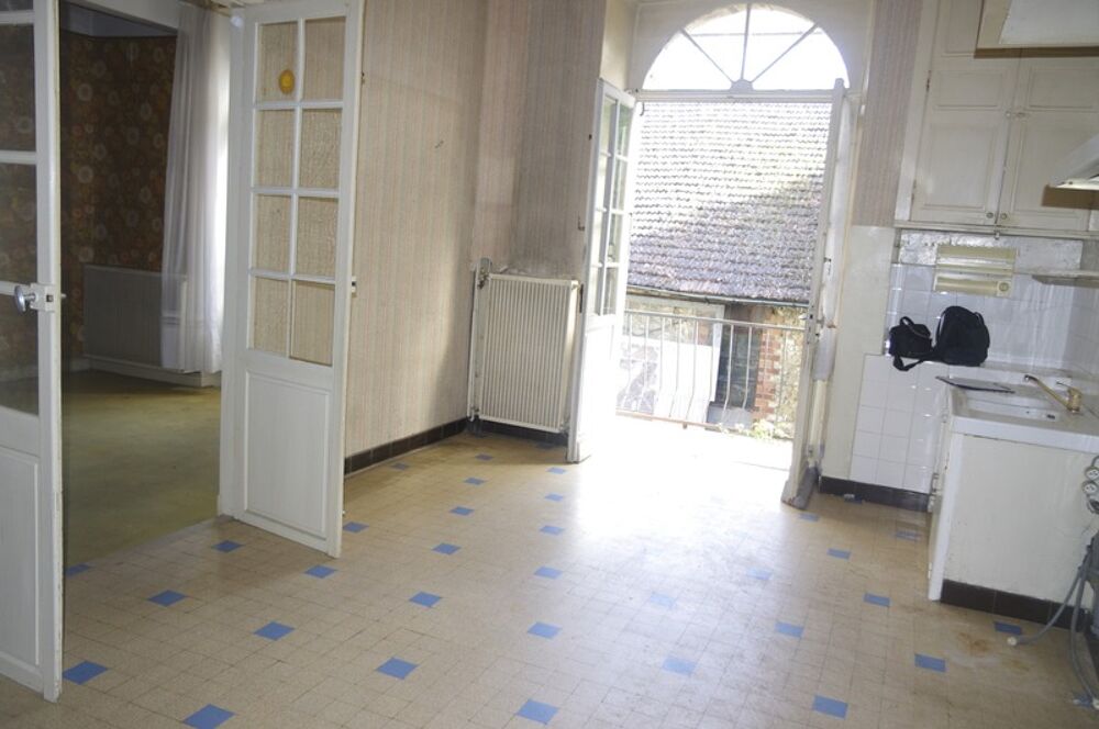 VIC FEZENSAC (32) à vendre Grande maison de ville de 230 m² avec grange, atelier et jardin
