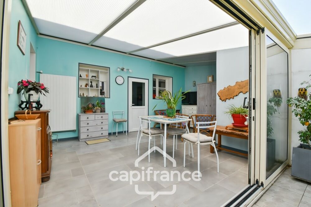 Maison à vendre de plain pied 5 pièces SAINT JEAN D'ANGELY (17) sur une parcelle de 1012m²