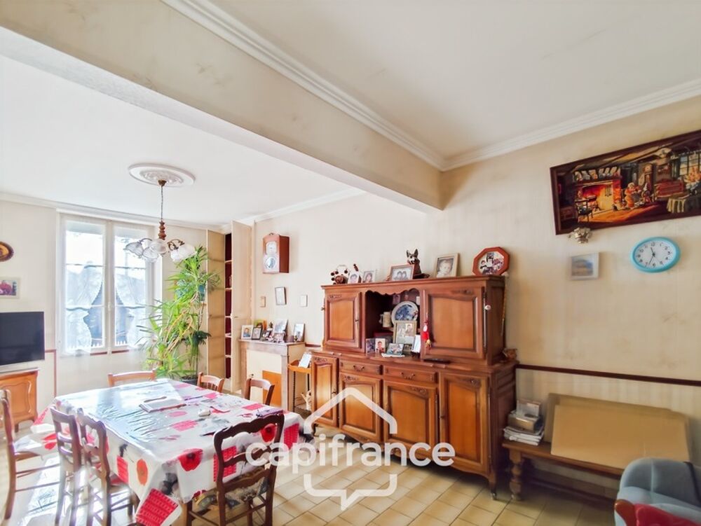 Maison à vendre 5 pièces BESSE SUR BRAYE (72) - terrain de 439 m² -