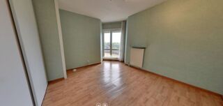  Appartement à louer 4 pièces 95 m²