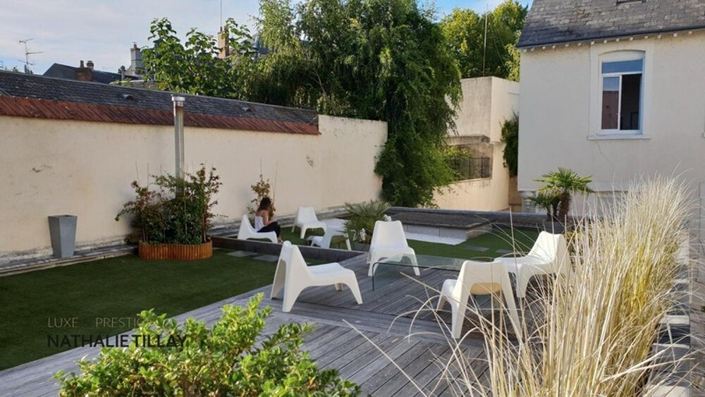 Orleans hyper centre, appartement loft à vendre, avec patio, terrasse de 150 M²? salle de sport, garage