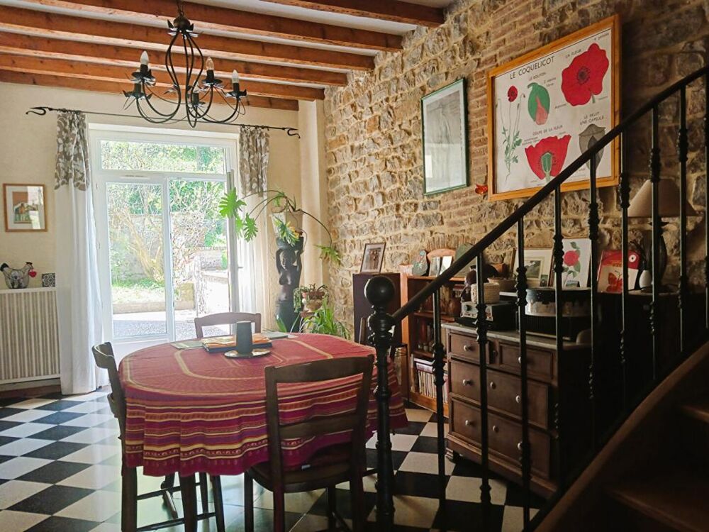 Maison Macornay 6 pièce(s) 141.30 m2
