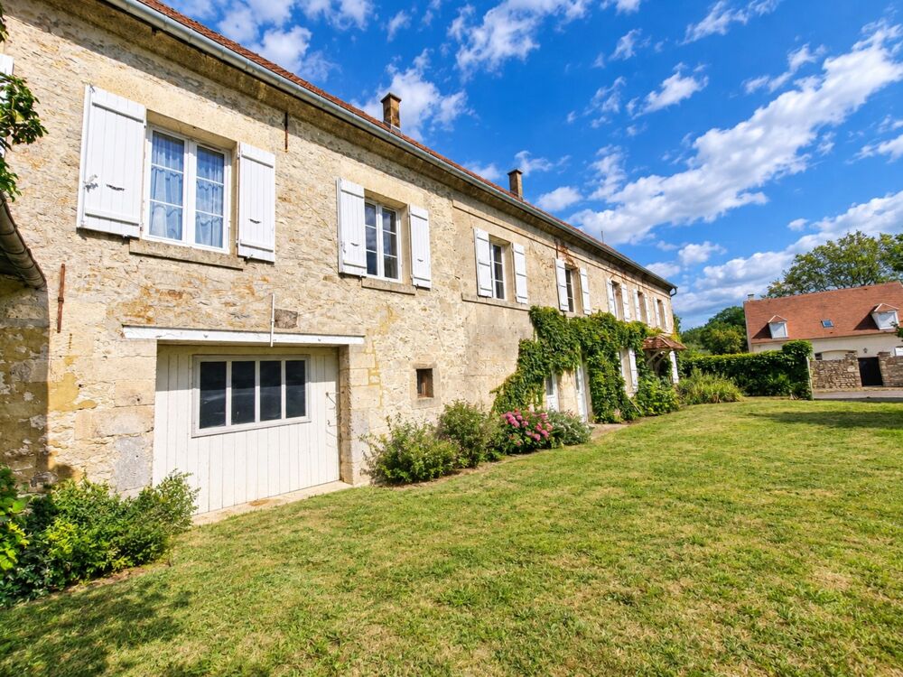Vente Maison Maison à vendre 11 pièces proche de CREPY EN VALOIS (60) Crepy en valois