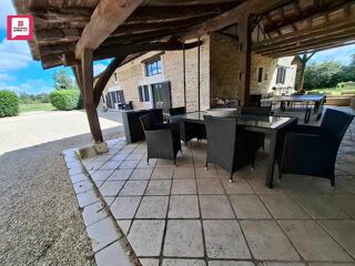  Propriété/château à vendre 10 pièces 320 m²