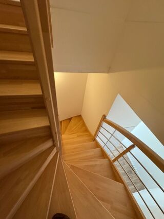  Appartement à louer 2 pièces 56 m²