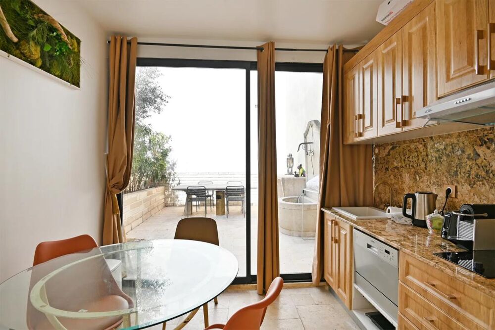 Vente Appartement Avignon intra-muros – Immeuble de rapport rénové, de 8 logements, vendu entièrement meublé Avignon
