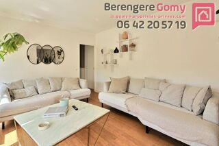  Appartement à louer 5 pièces 100 m²