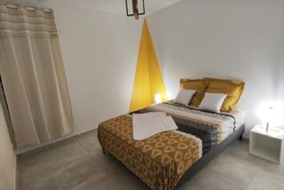  Appartement à louer 3 pièces 80 m²