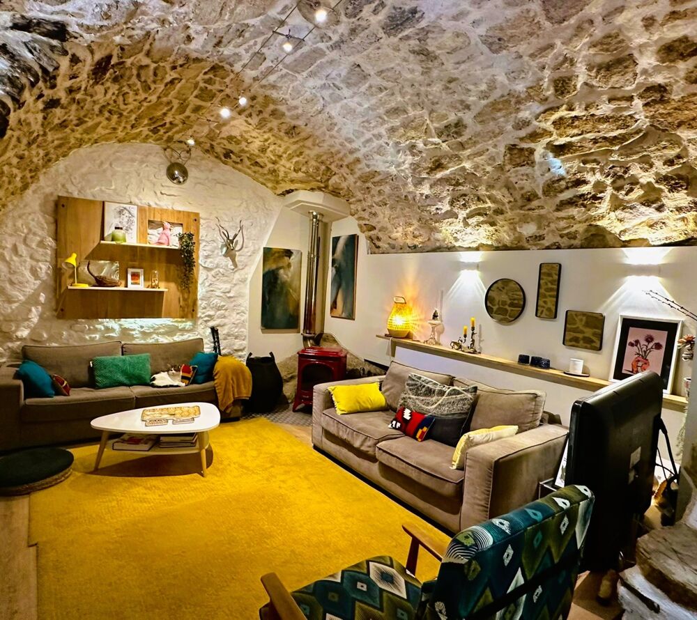 Vente Maison Character stone house at the foot of Sainte-Victoire: 3 bedrooms, terrace, solarium – Provence, Bouches-du-Rhône Puyloubier
