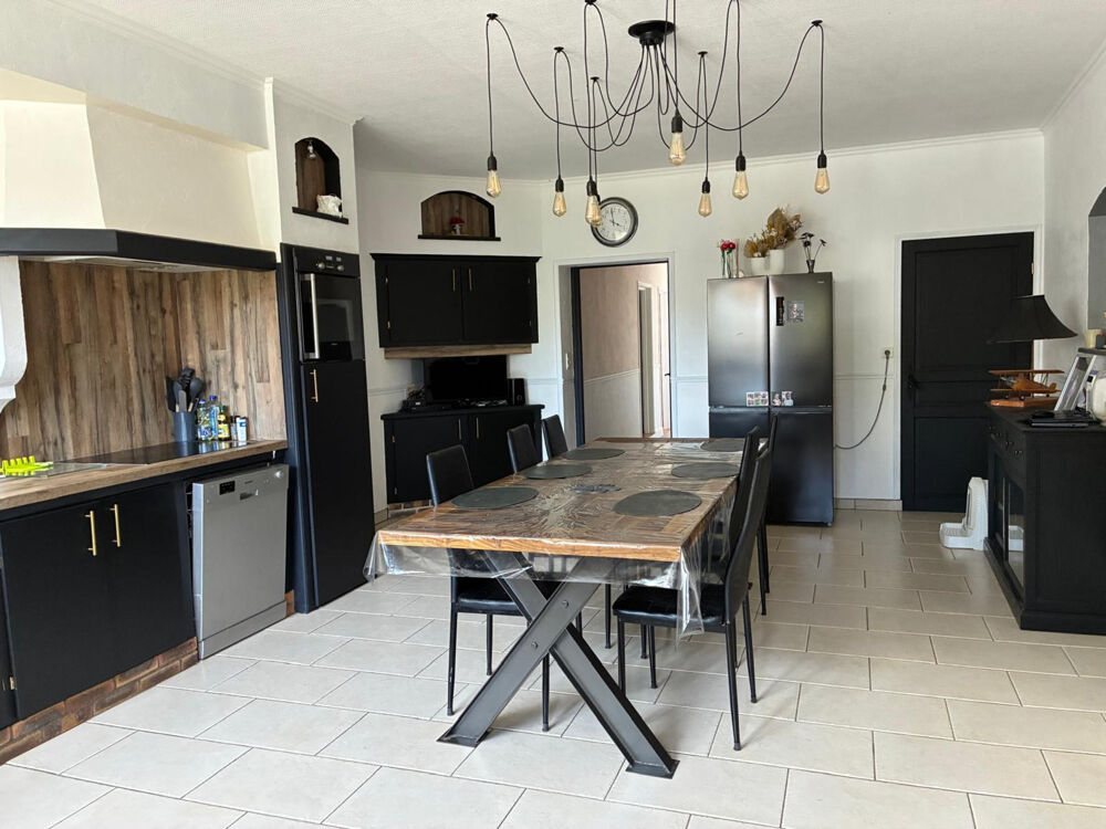 Vente Maison LE THOULT TROSNAY (51) à vendre superbe corps de ferme restauré sur un terrain clos de plus de 8600 m2 avec étang Le thoult trosnay