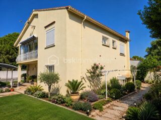  Maison à vendre 4 pièces 653 m²