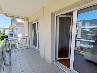  Appartement à louer 3 pièces 80 m²