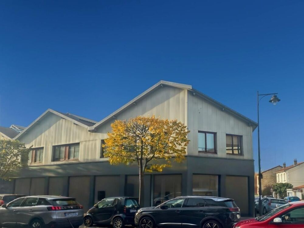   Locaux fonctionnels  � proximit� du m�tro 