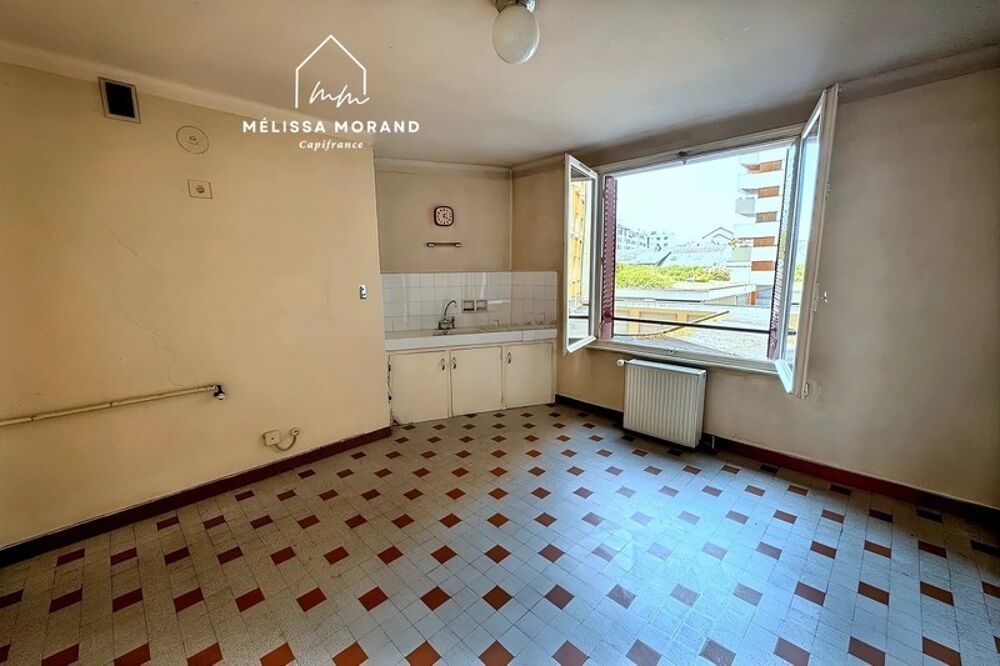 Vente Appartement Appartement à vendre T3 de 85 m2 à ANNECY (74), Quartier Banque de France - FORT POTENTIEL DE VALORISATION Annecy