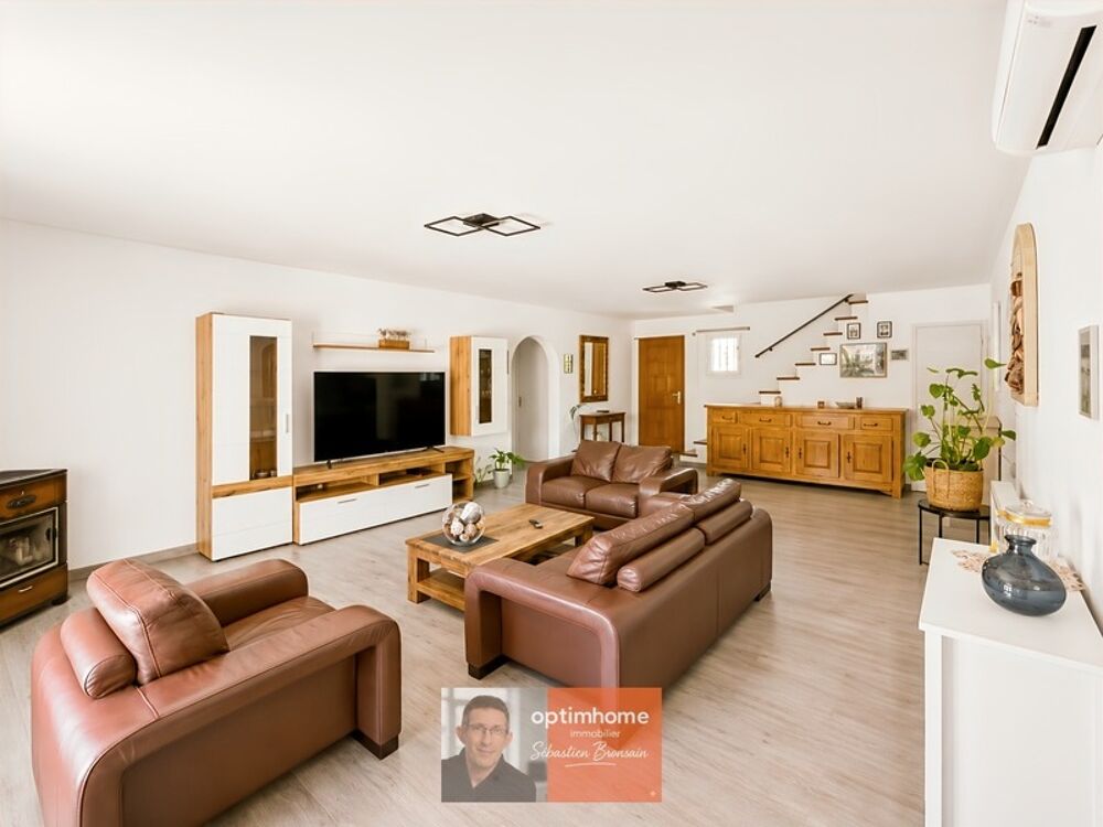 GHISONACCIA  MAISON FAMILIALE AVEC PISCINE, JACUZZI ET PANNEAUX SOLAIRES