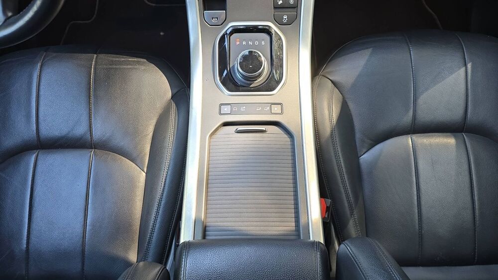 Range Rover Evoque 2.0 Si4 240 4WD BVA9 Se Black Edition - Automatique 2019 occasion 83700 Saint Raphael